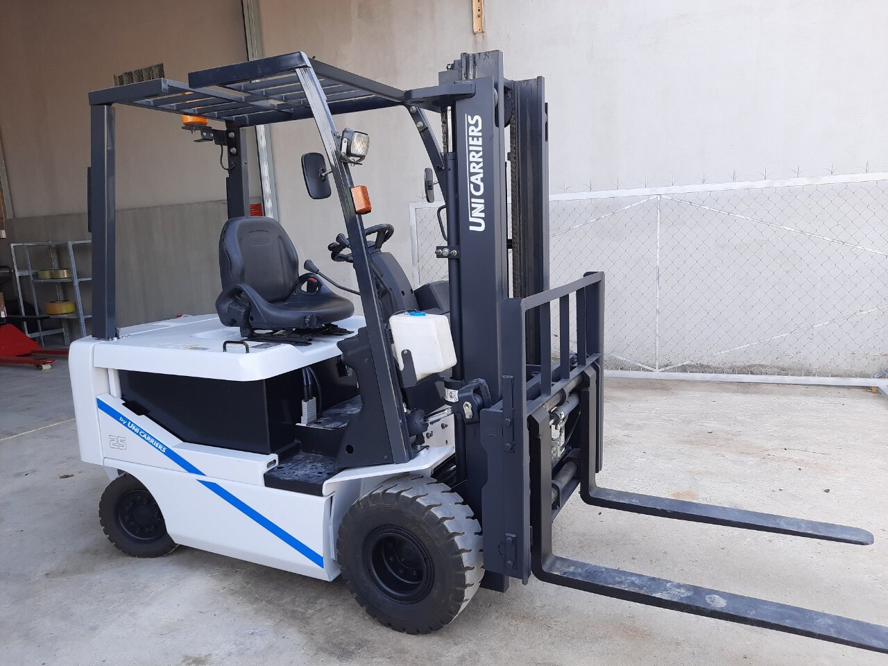 Xe nâng điện ngồi lái